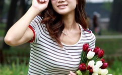 机灵姐压腿哭了